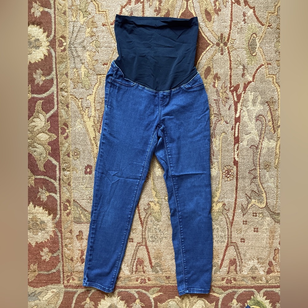 Maternity jeans, size 8, 1822 brand